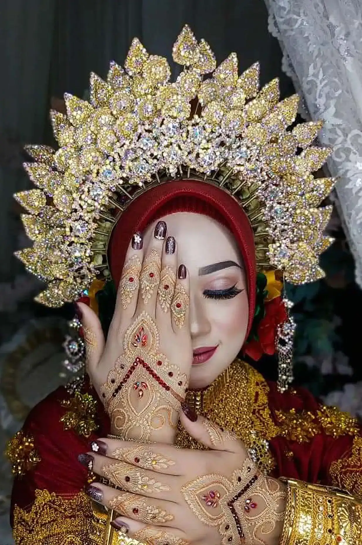 Henna Nuansa Tradisional